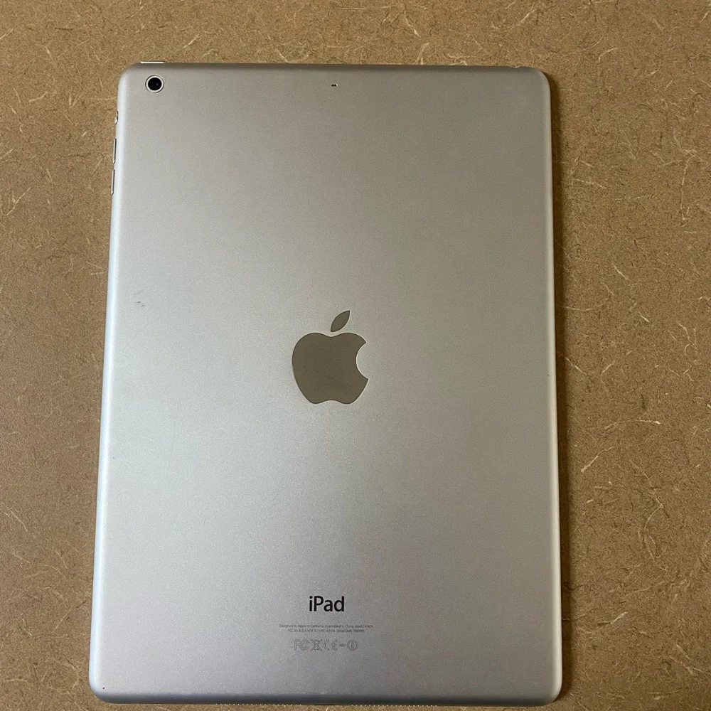 LIKE NEW IPad. Gently used